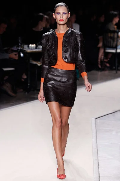 Look 30